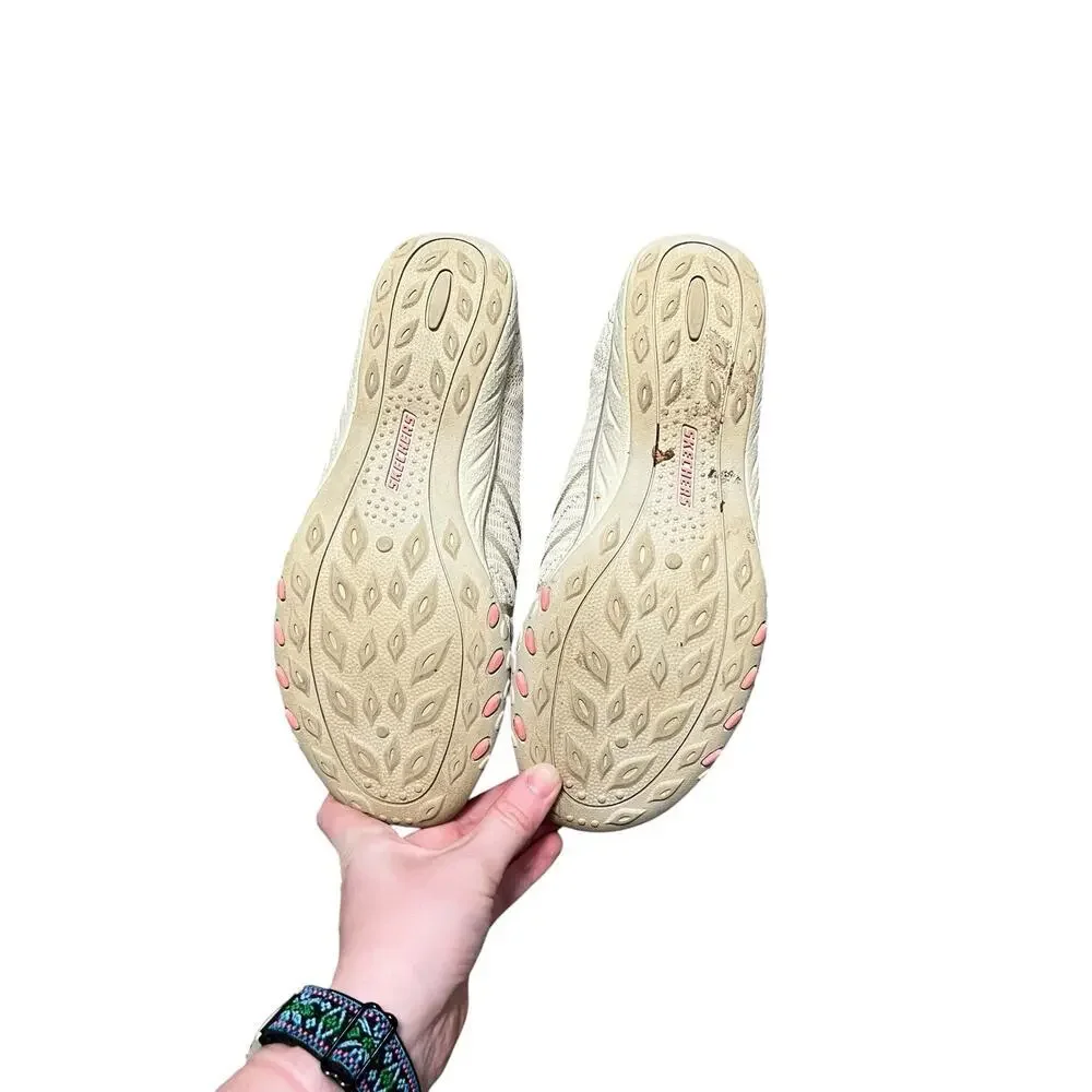 SKECHERS Relaxed Fit Breathe Air Cooled Beige Slip On Shoe Size 8.5